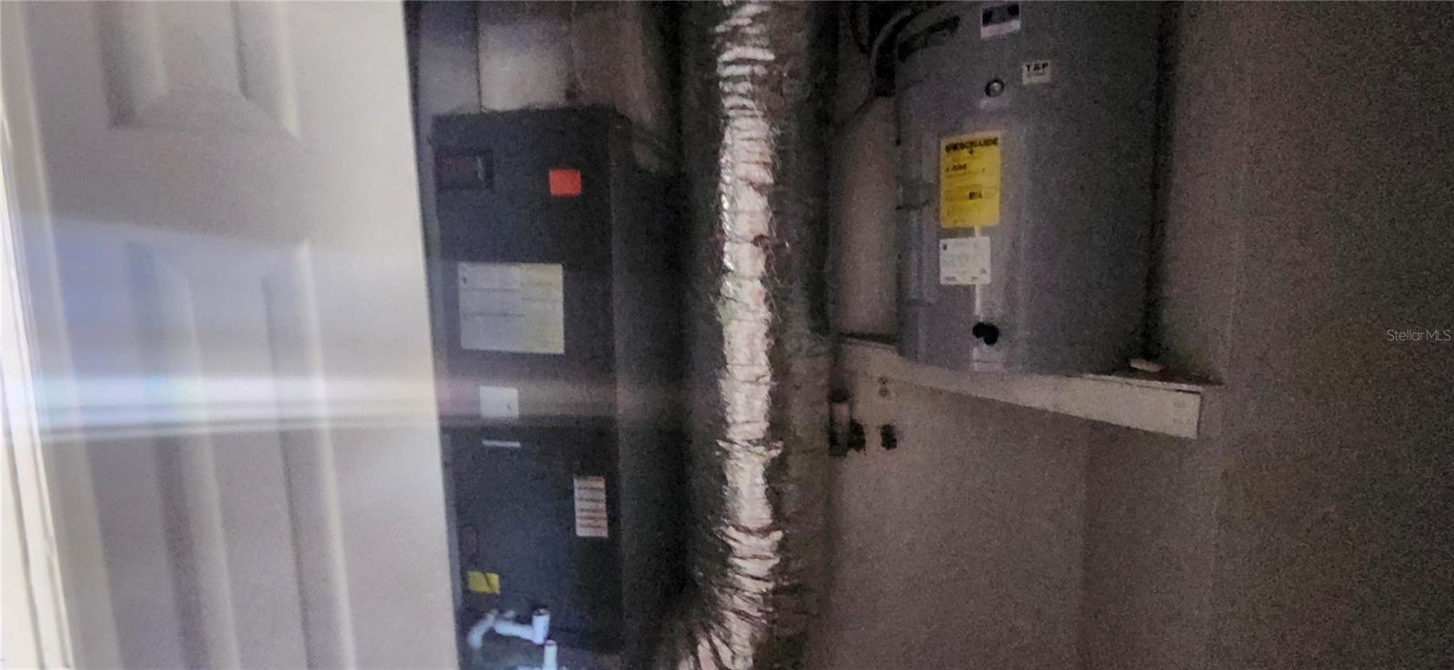 WILLOW LAKE - Residential