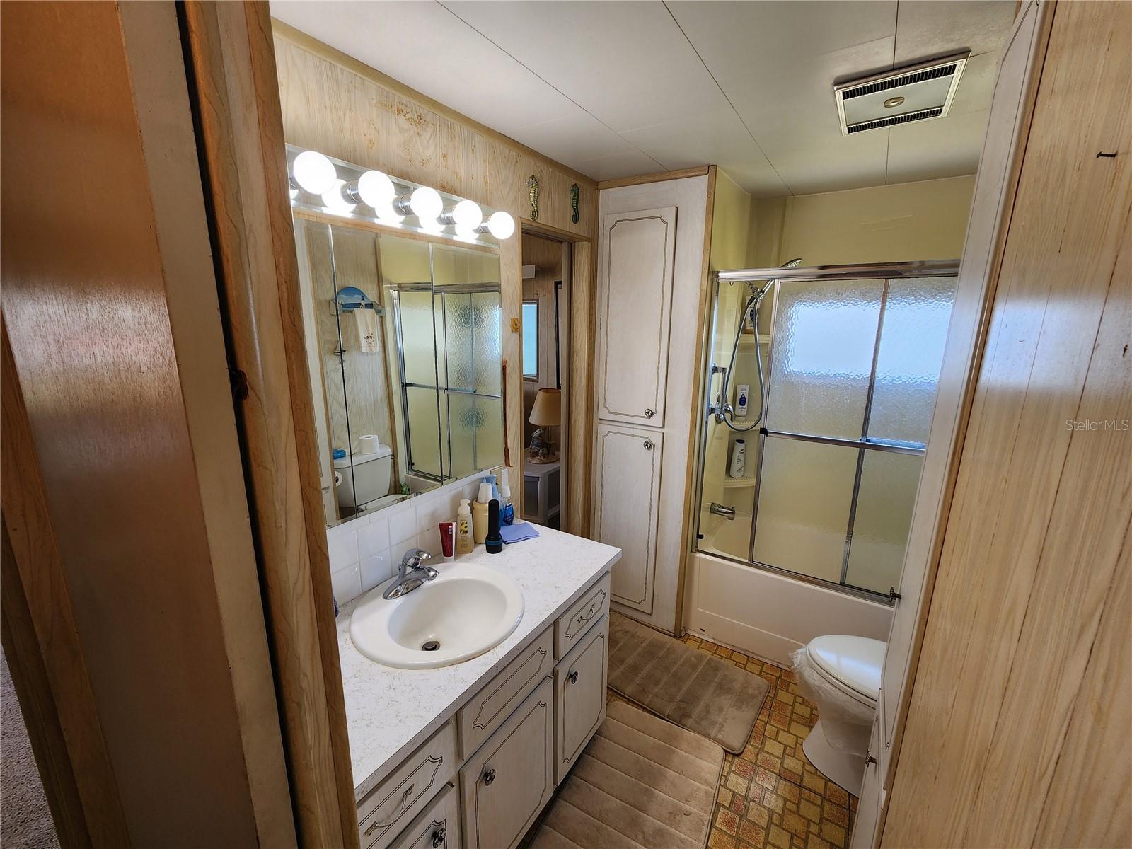 CHATEAU VILLAGE CO-OP - Residential