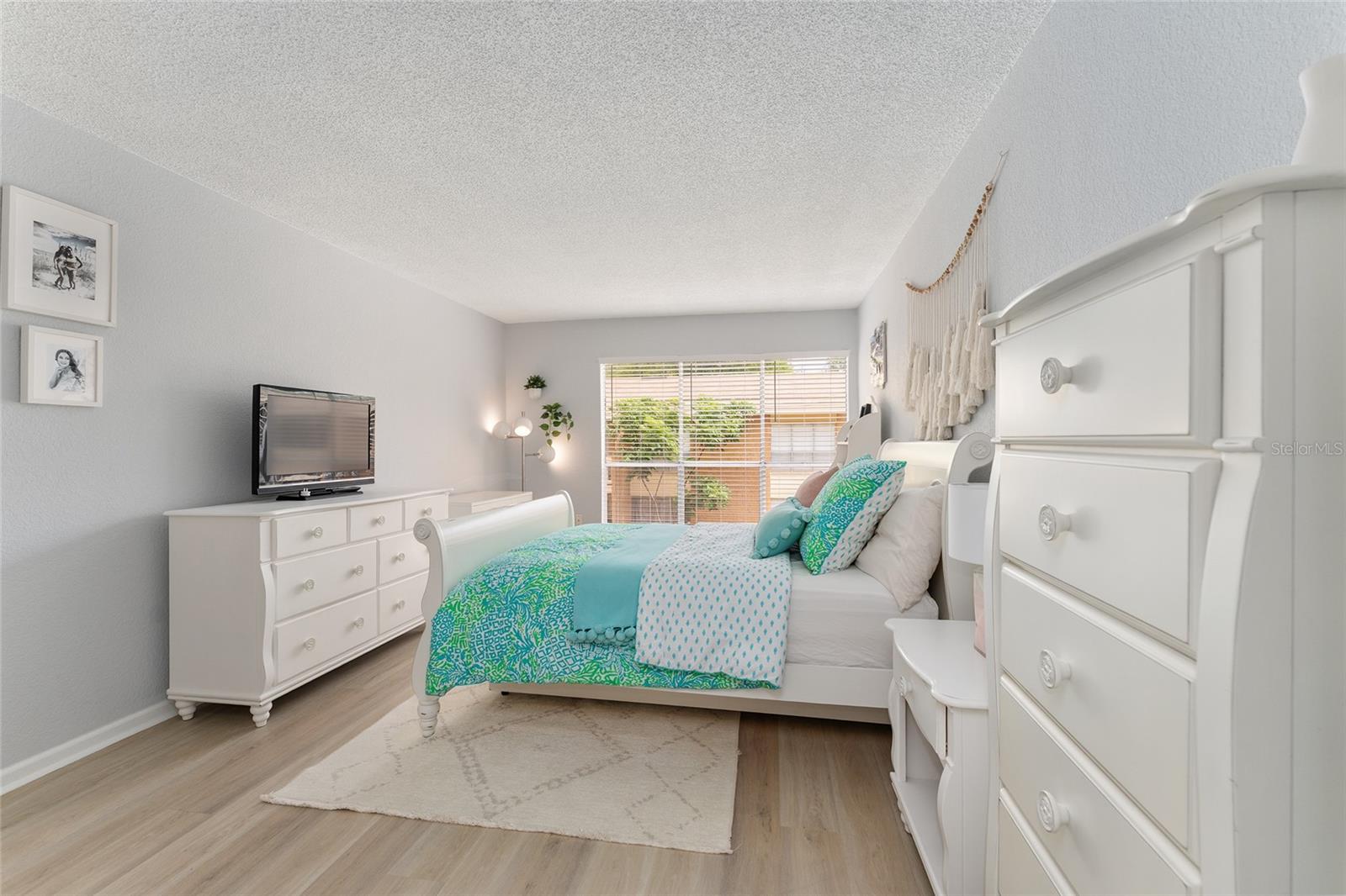 CREEKS EDGE CONDO - Residential