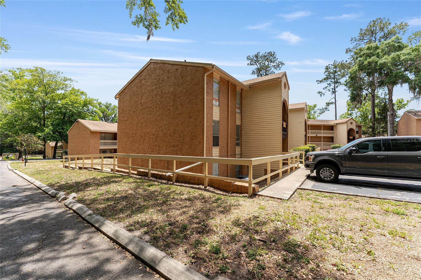 CREEKS EDGE CONDO - Residential