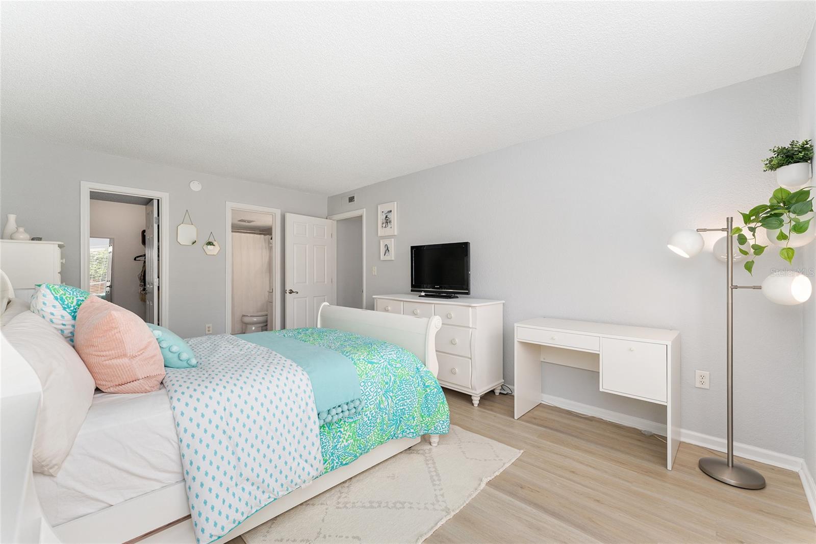CREEKS EDGE CONDO - Residential