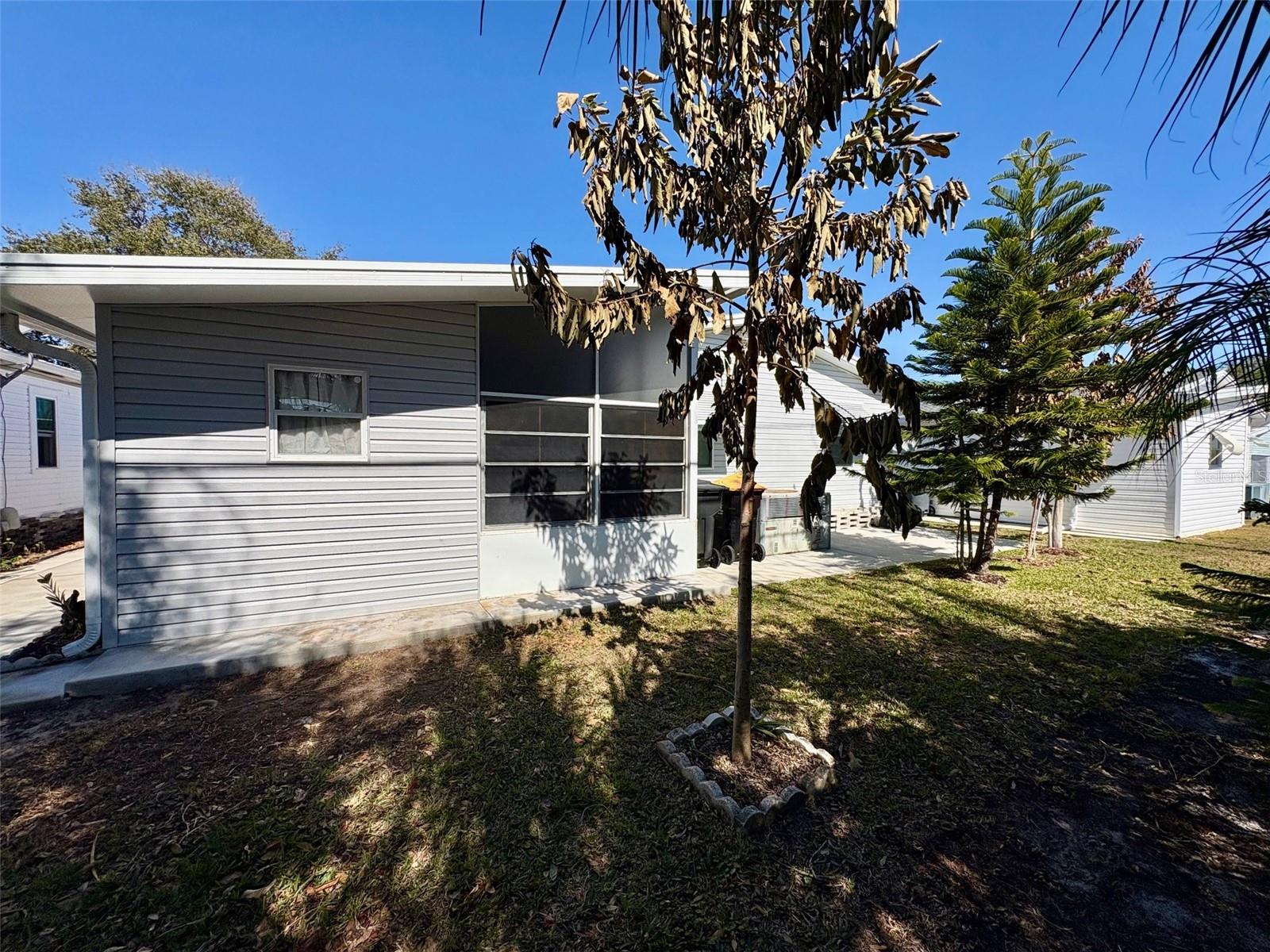 GARDEN GROVE OAKS - Residential