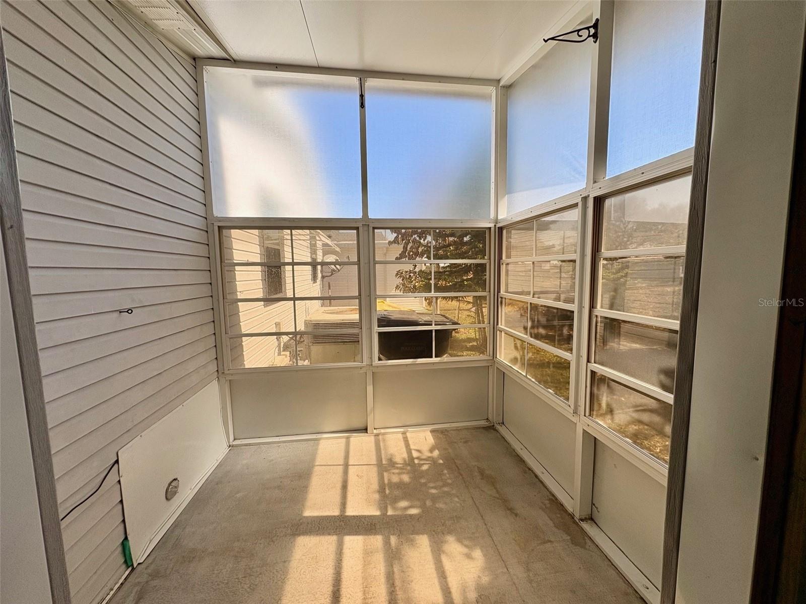 GARDEN GROVE OAKS - Residential