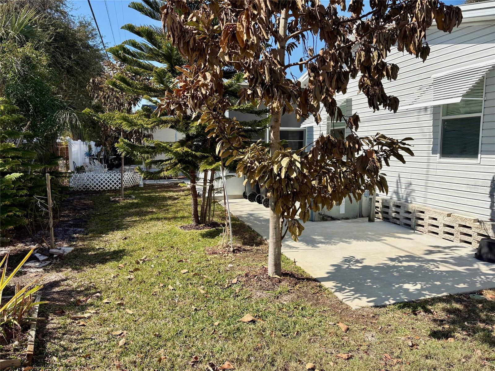 GARDEN GROVE OAKS - Residential