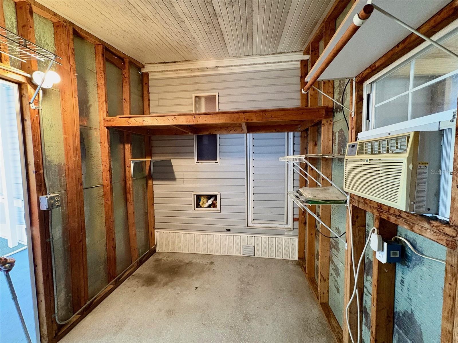 GARDEN GROVE OAKS - Residential