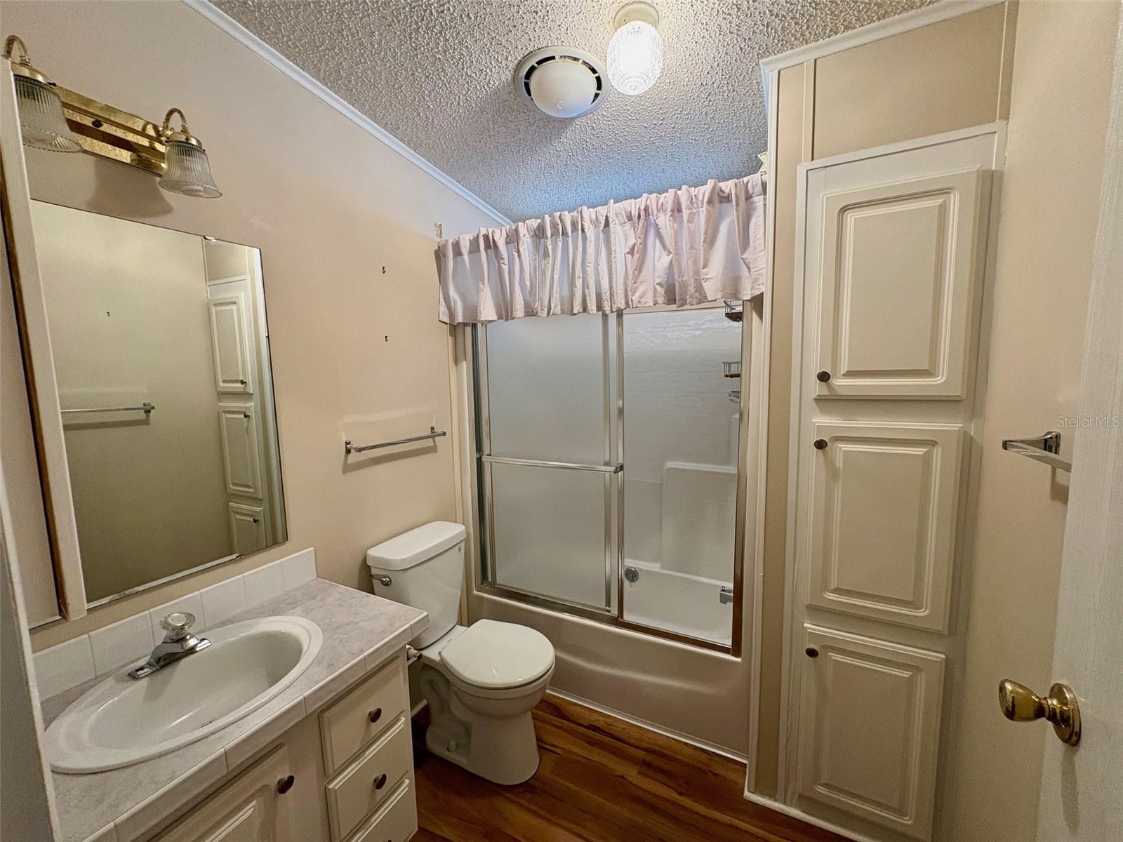 GARDEN GROVE OAKS - Residential