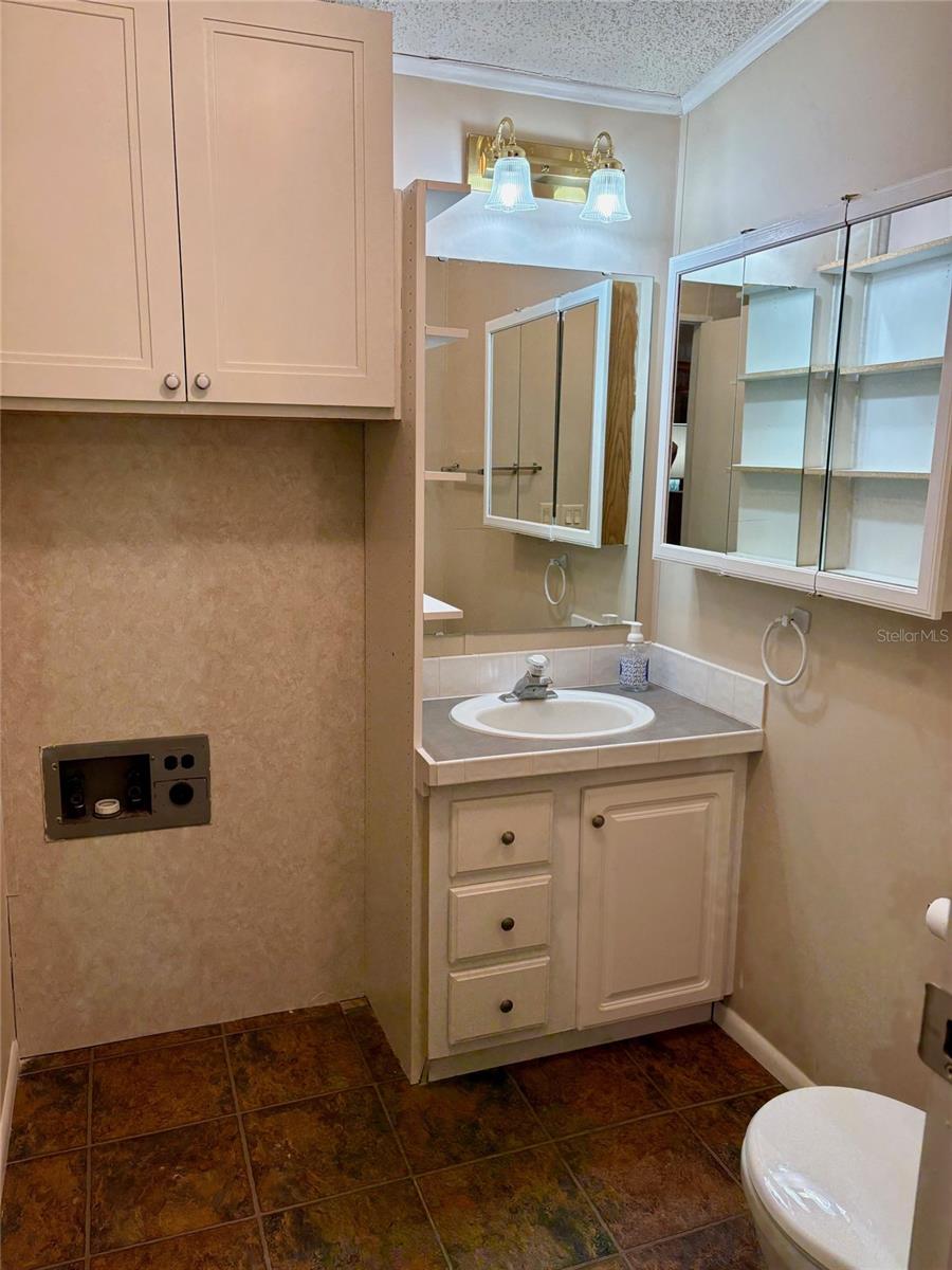 GARDEN GROVE OAKS - Residential