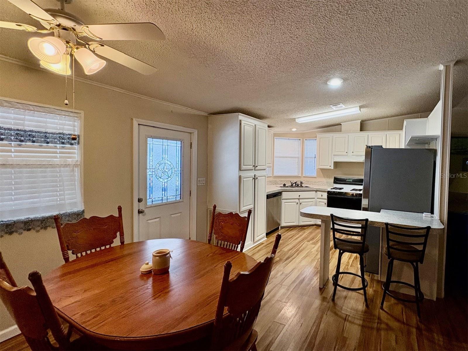 GARDEN GROVE OAKS - Residential