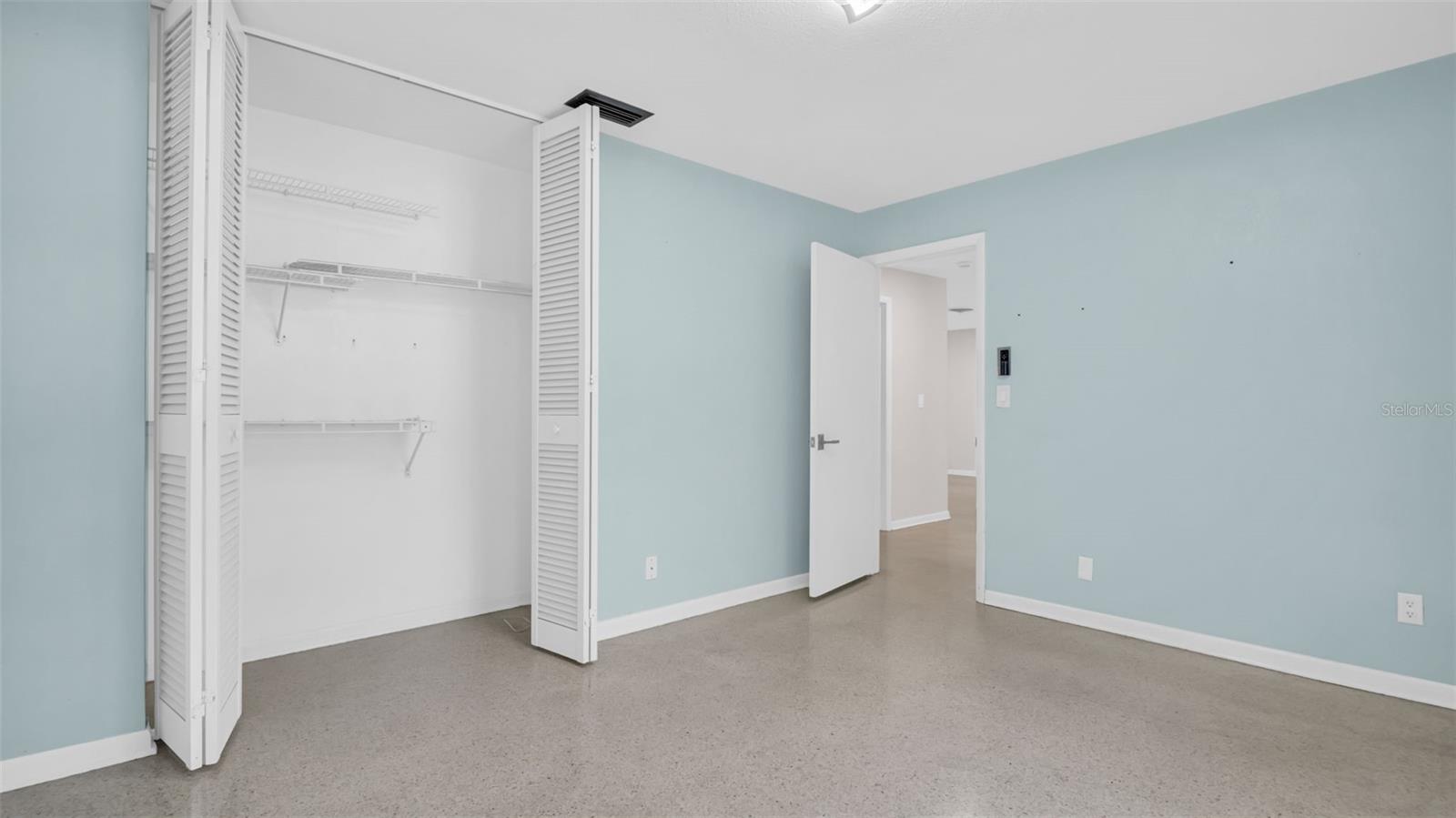 OAKHURST SHORES - Residential Lease