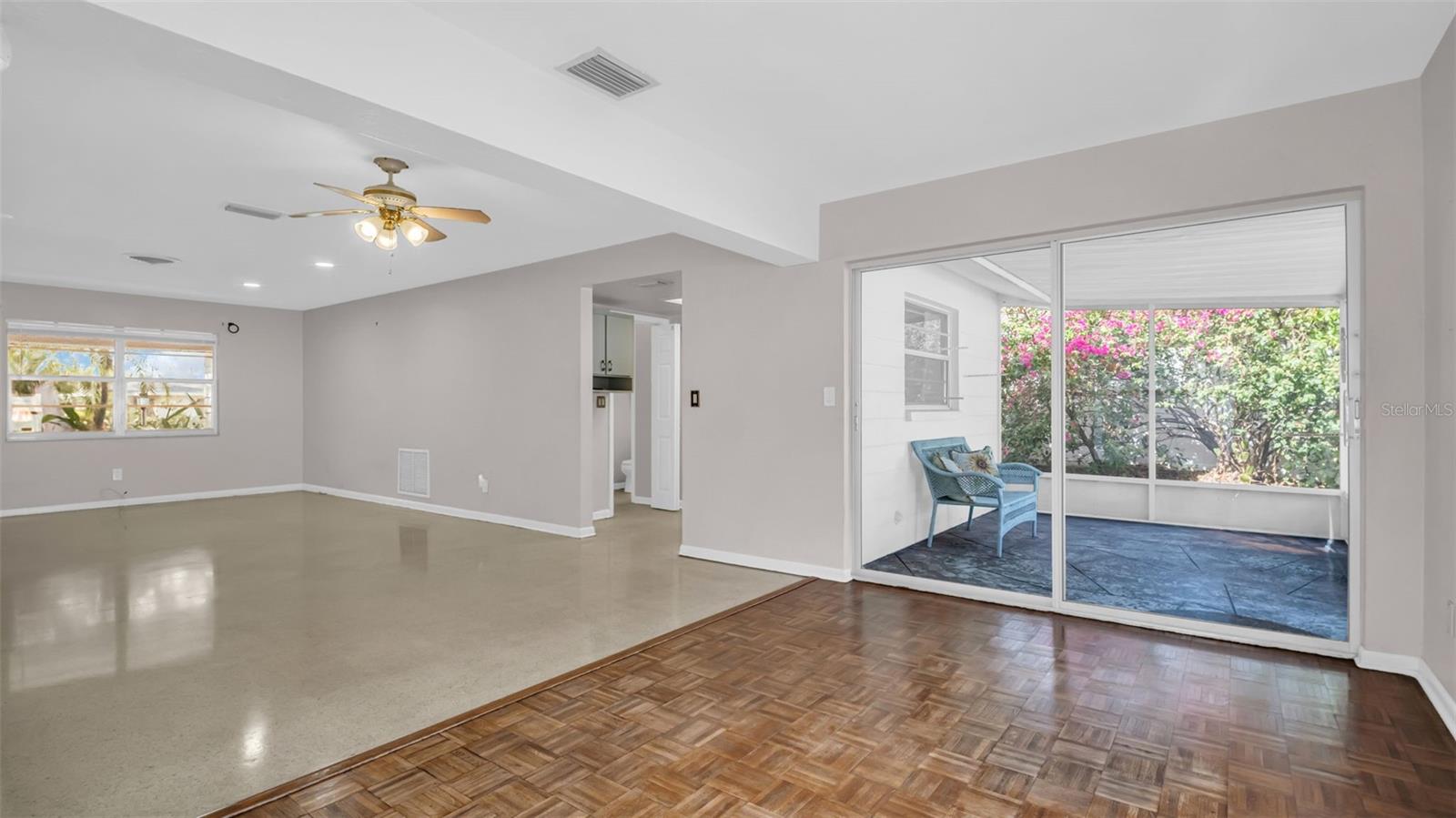 OAKHURST SHORES - Residential Lease