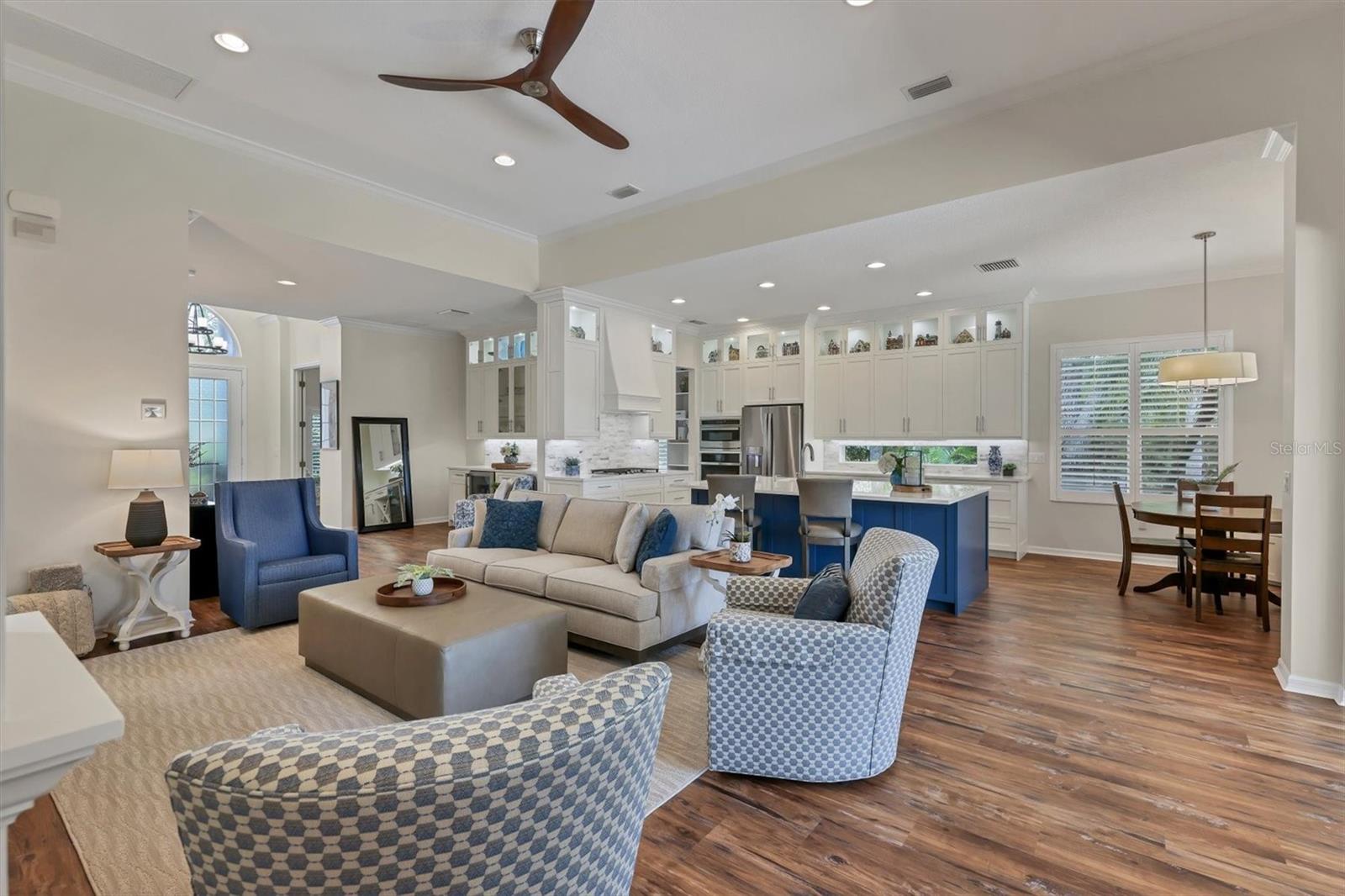 LAKEWOOD RANCH COUNTRY CLUB VILLAGE - Residential
