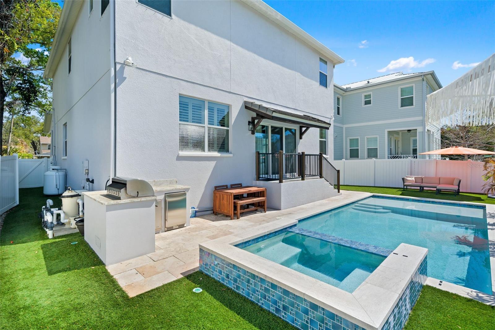 RIVERE - Residential