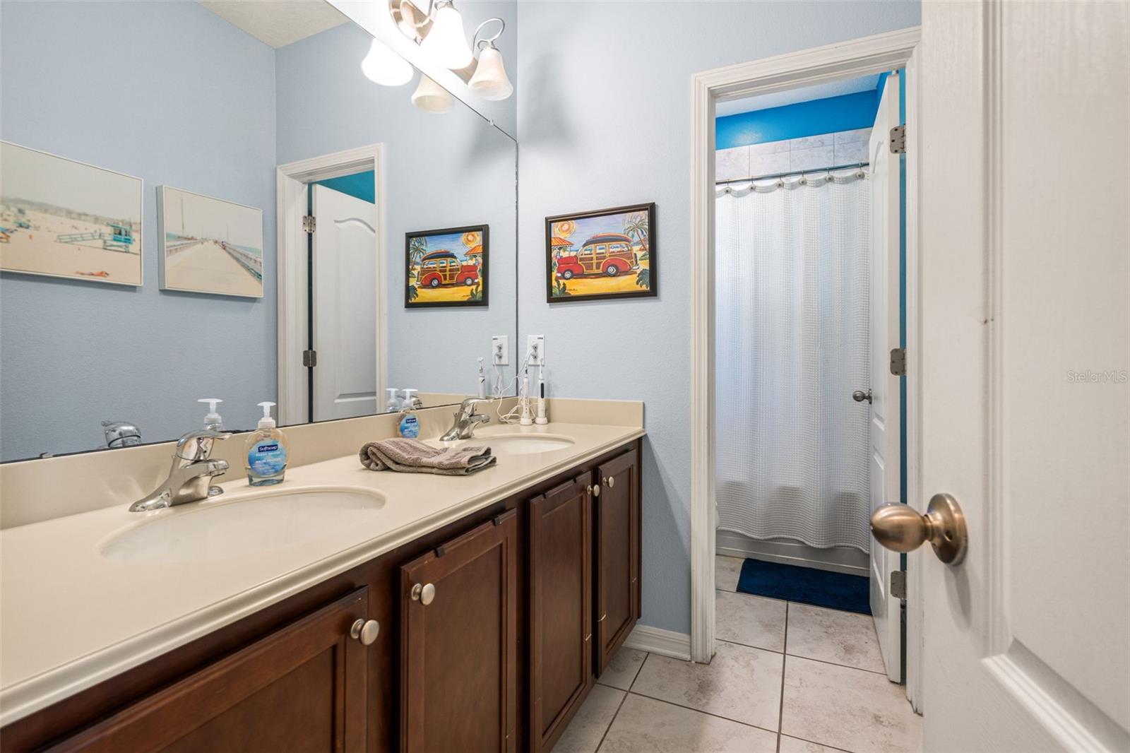 RIVERE - Residential