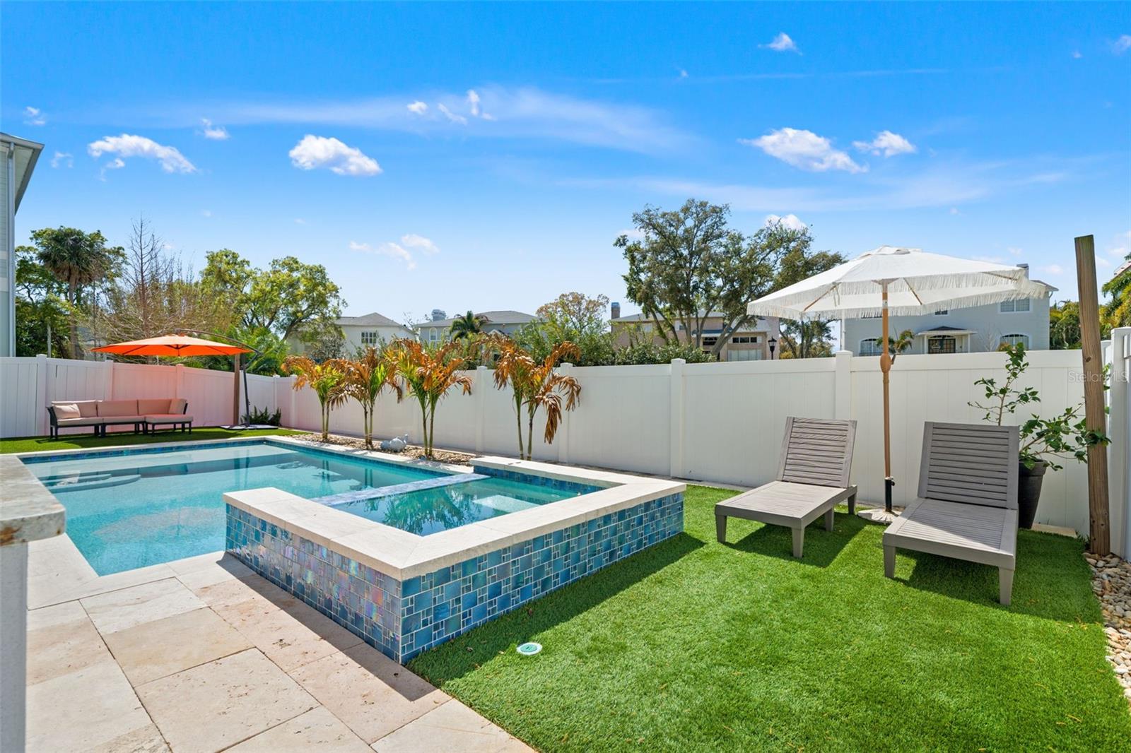 RIVERE - Residential