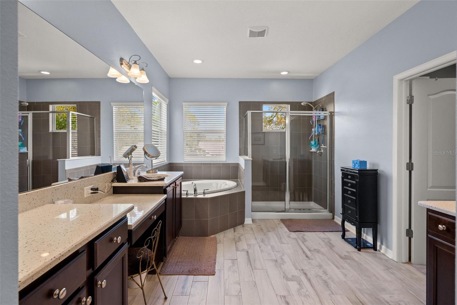 RIVERE - Residential