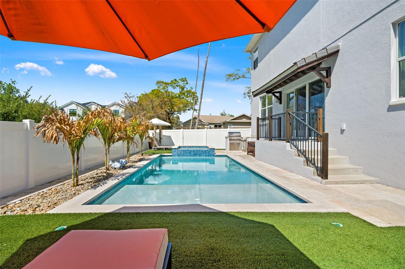 RIVERE - Residential