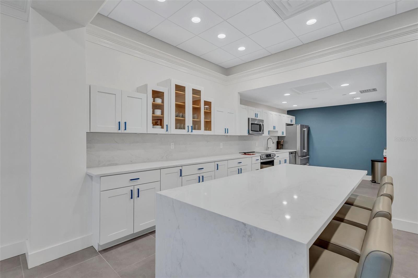 SIESTA TOWERS - Residential