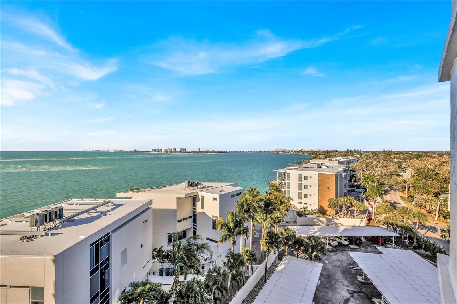 SIESTA TOWERS - Residential