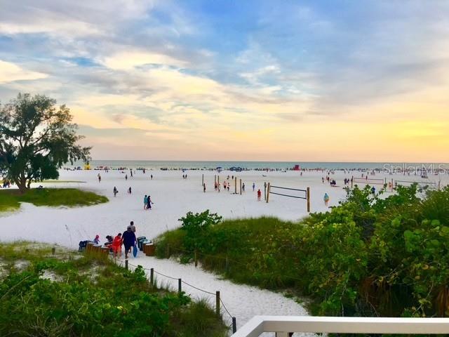 SIESTA TOWERS - Residential