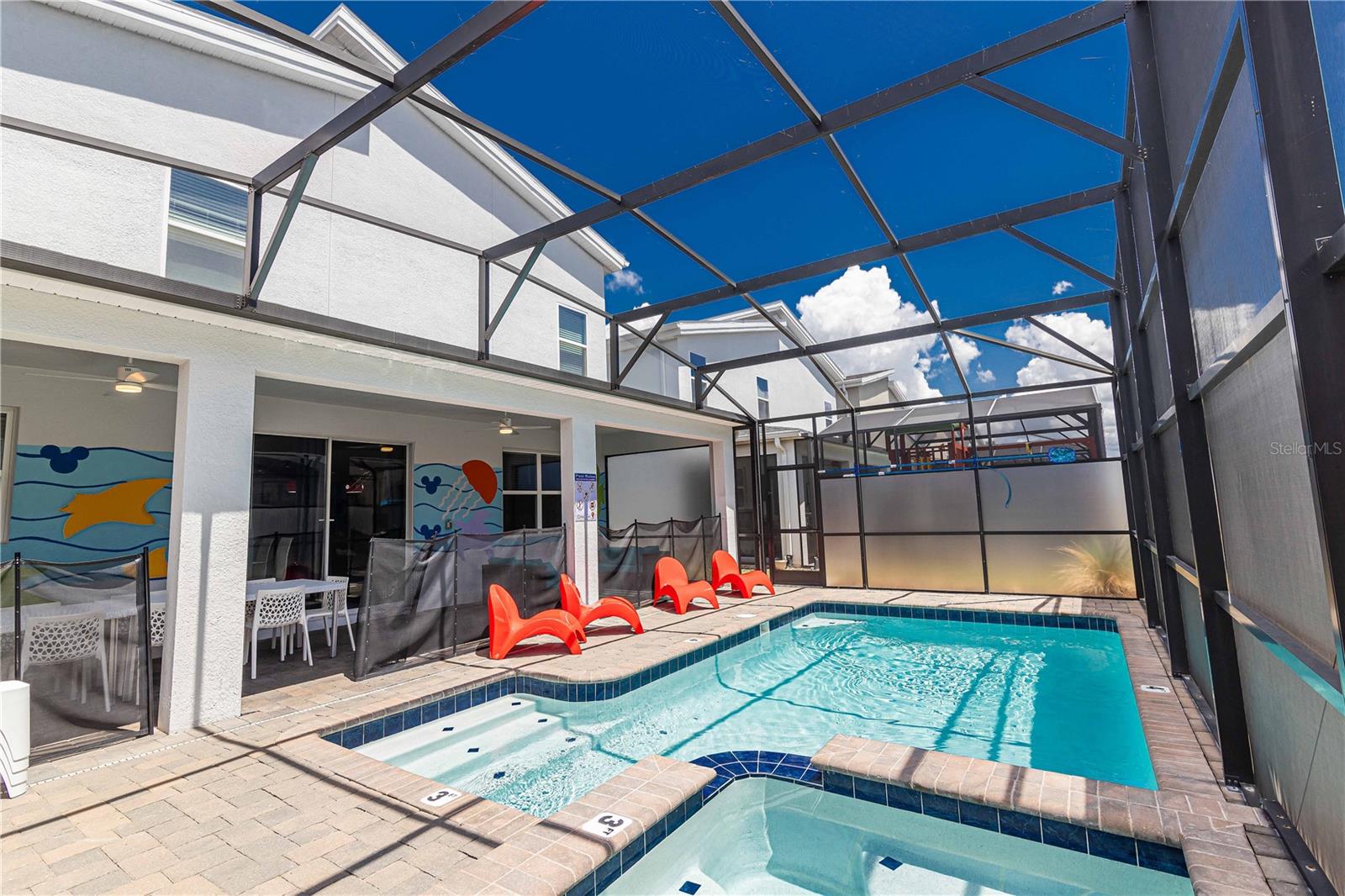 COVE AT STOREY LAKE II - Residential