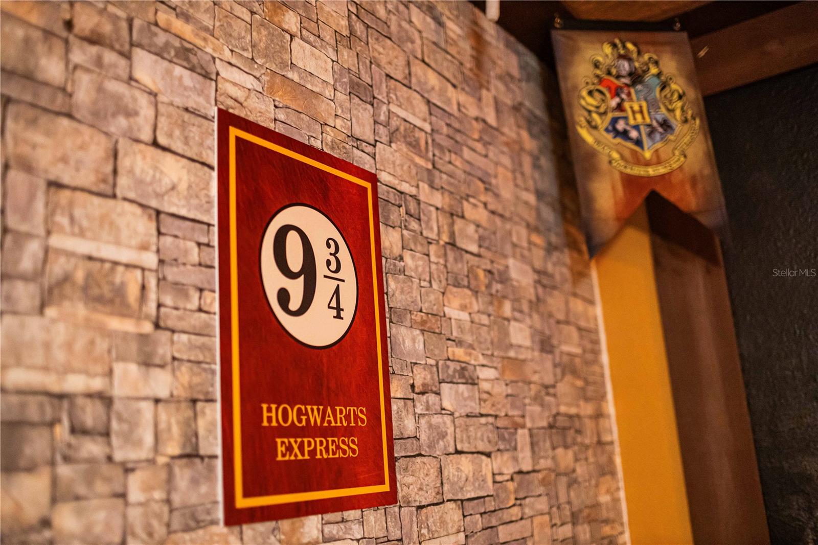 COVE AT STOREY LAKE II - Residential