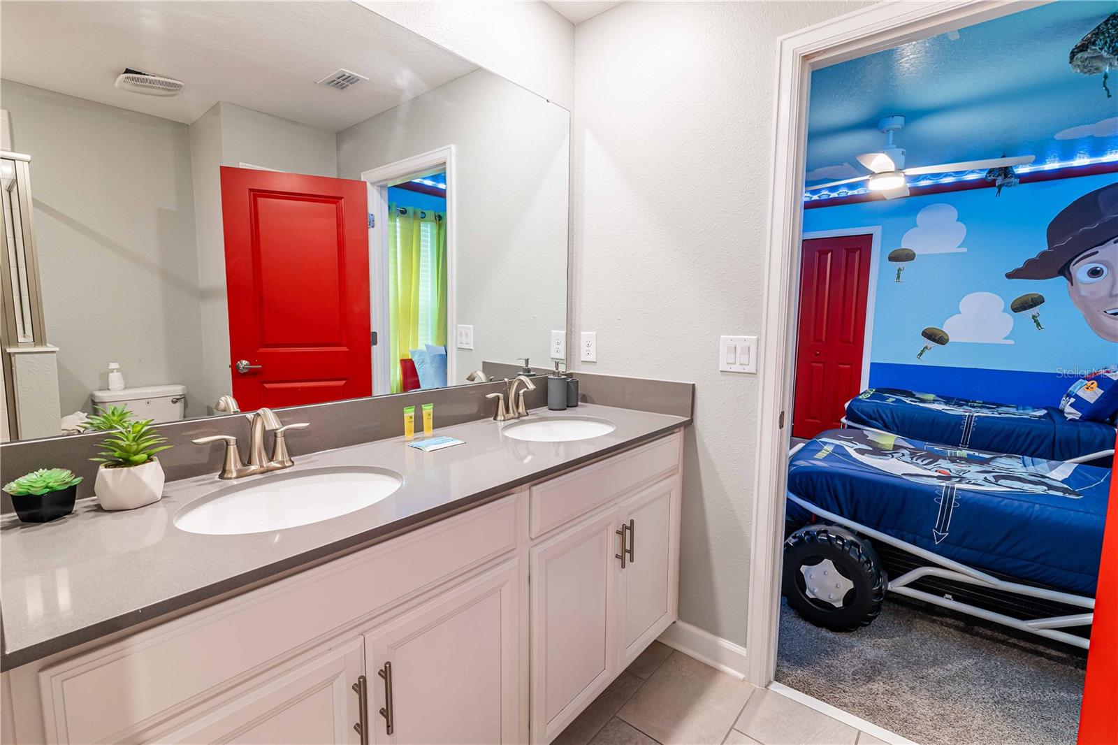 COVE AT STOREY LAKE II - Residential