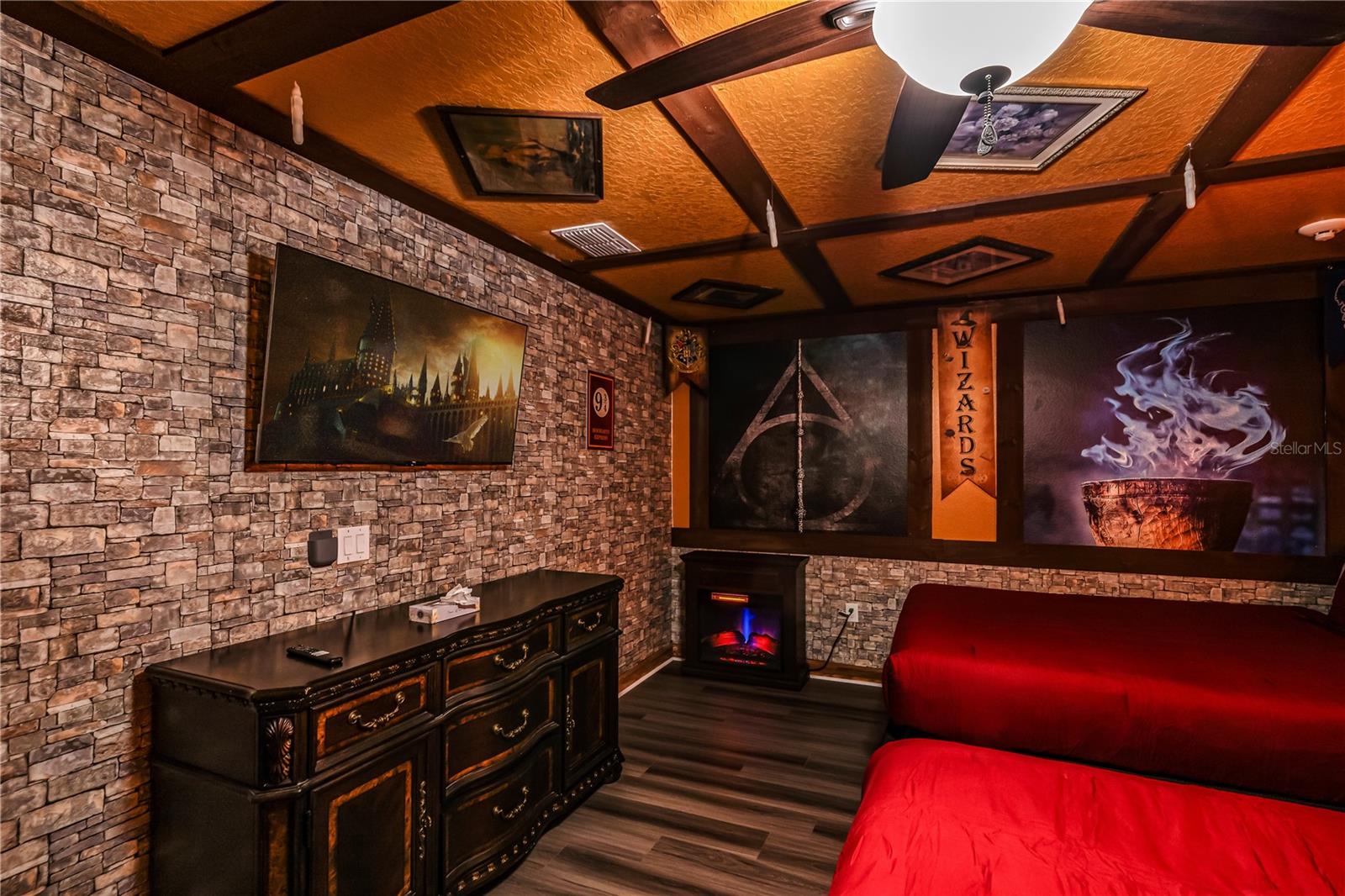 COVE AT STOREY LAKE II - Residential