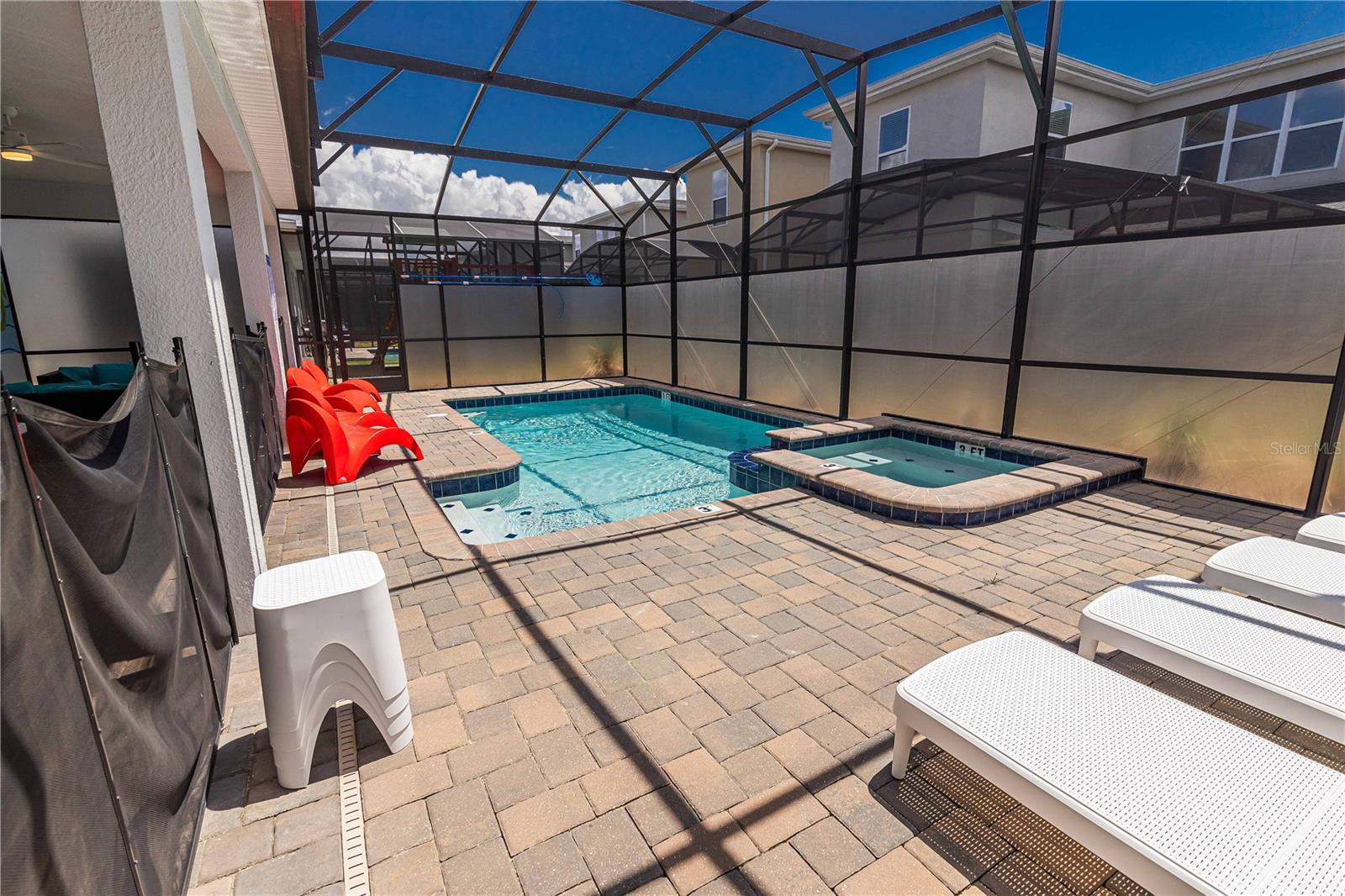 COVE AT STOREY LAKE II - Residential