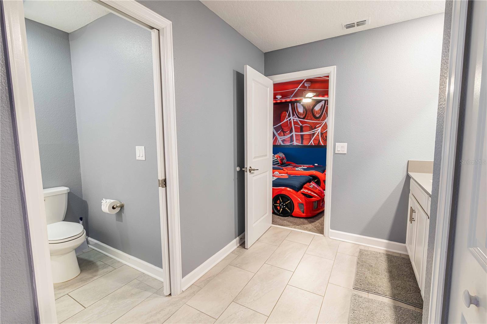 COVE AT STOREY LAKE II - Residential