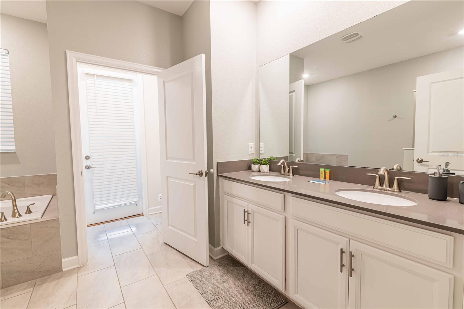 COVE AT STOREY LAKE II - Residential