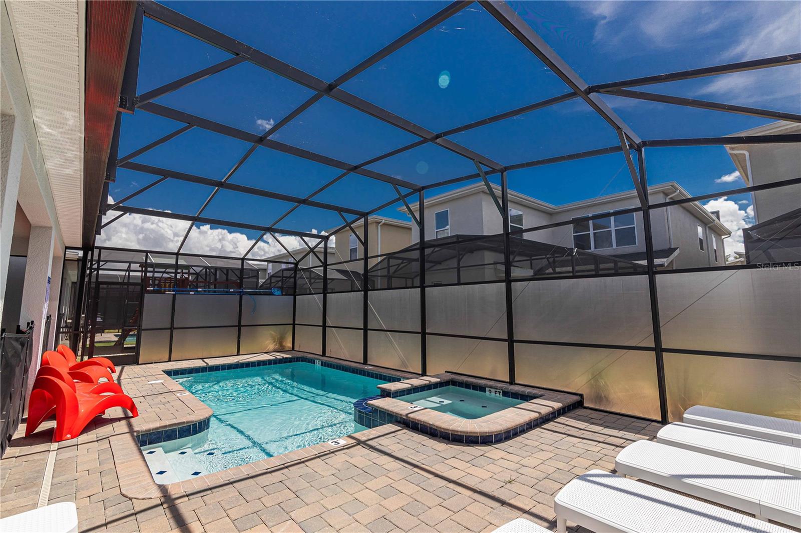 COVE AT STOREY LAKE II - Residential