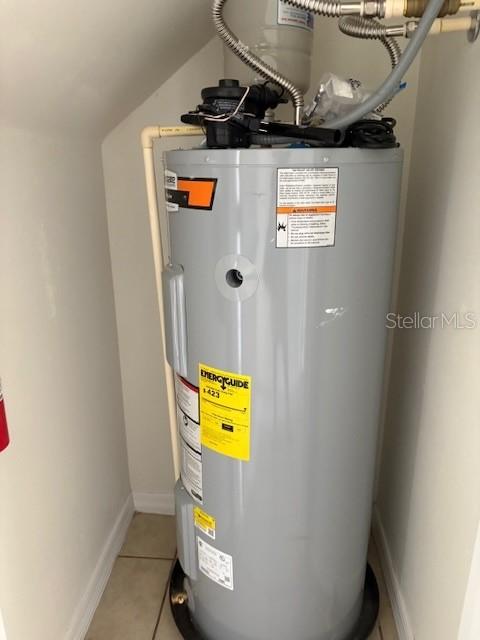 SAWGRASS VILLAGE - Residential Lease