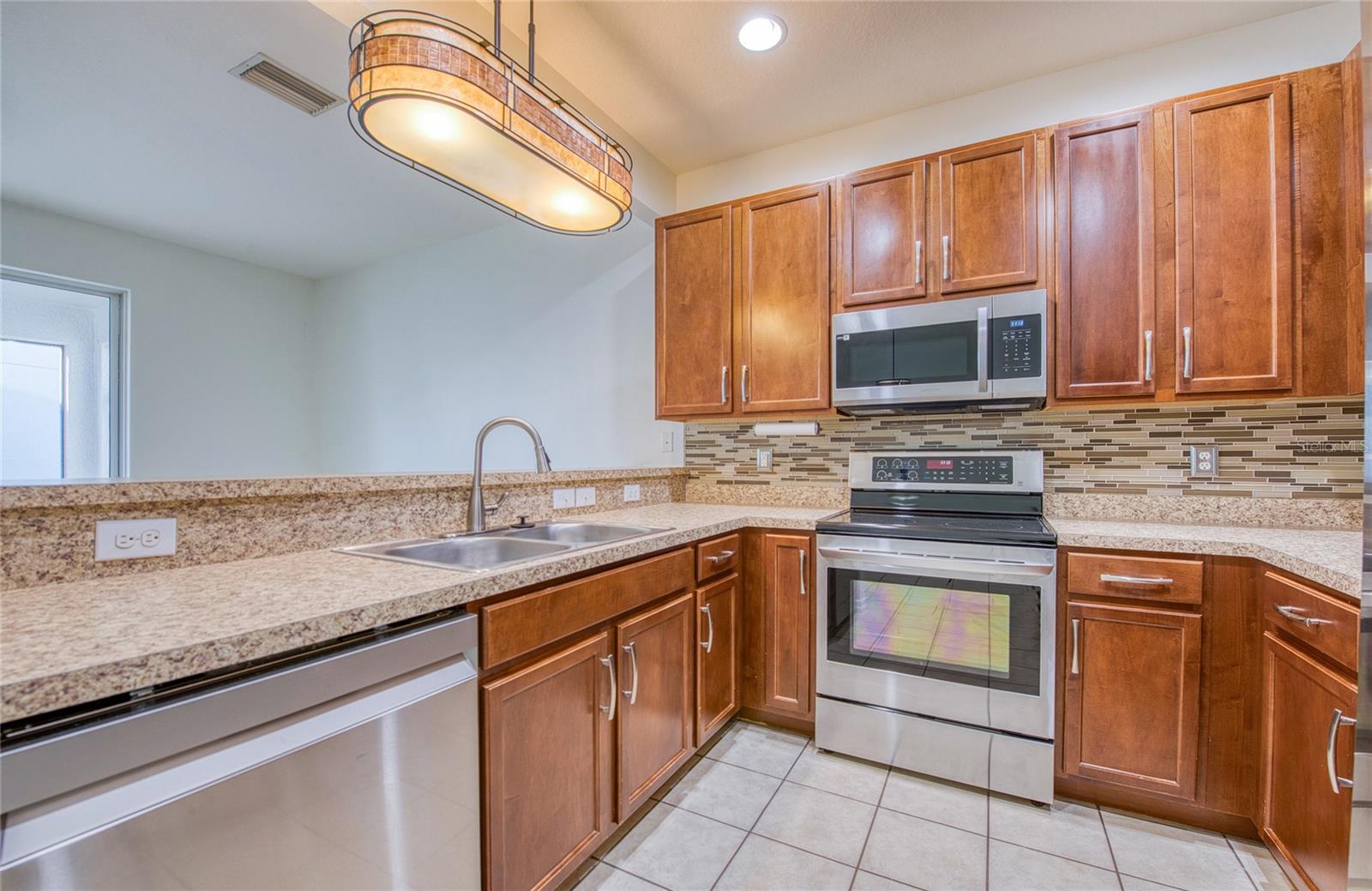 SAWGRASS VILLAGE - Residential Lease