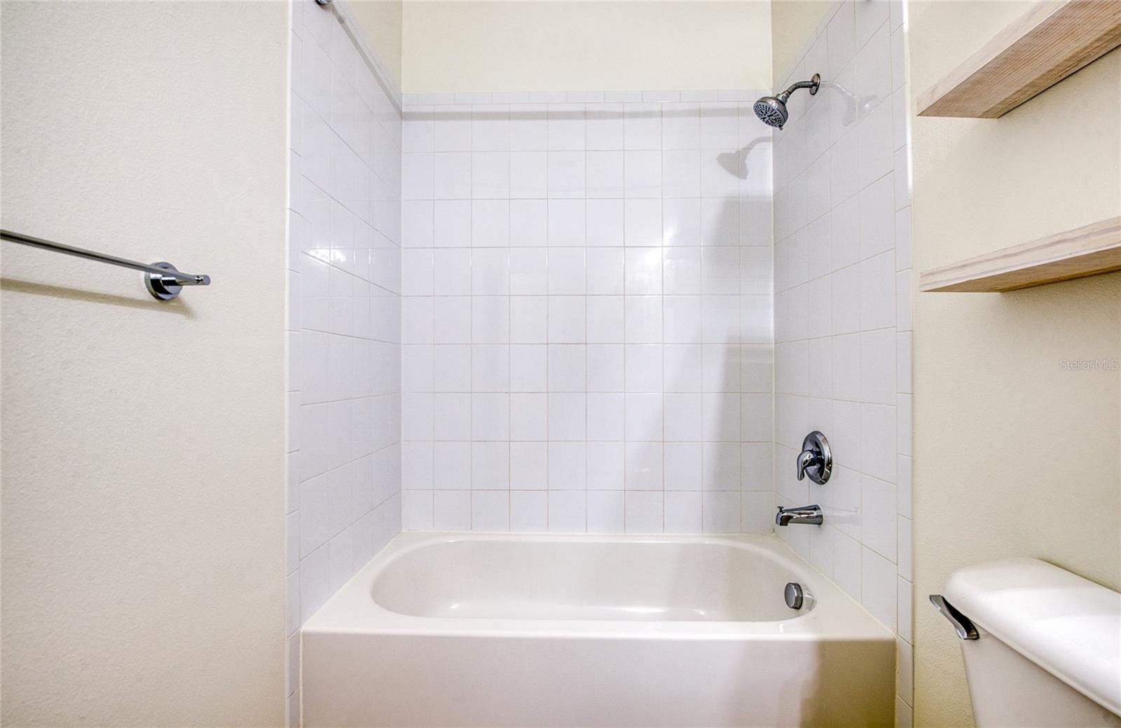 SAWGRASS VILLAGE - Residential Lease