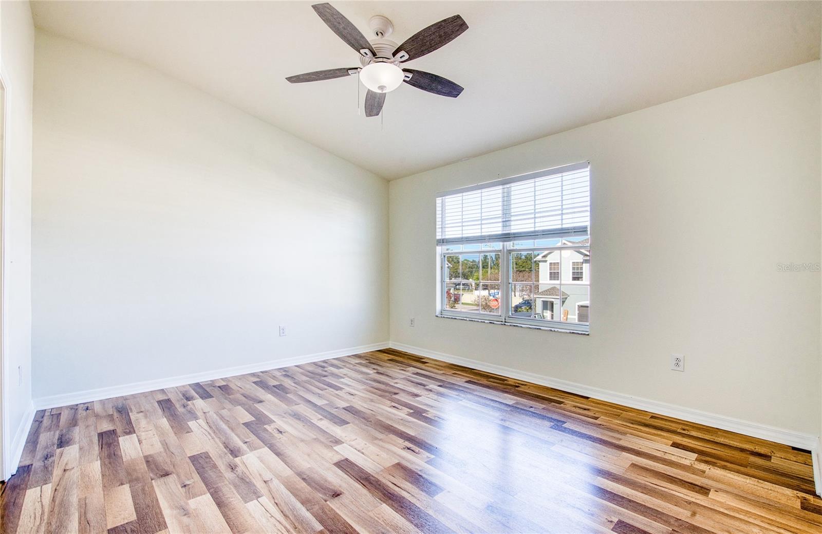 SAWGRASS VILLAGE - Residential Lease