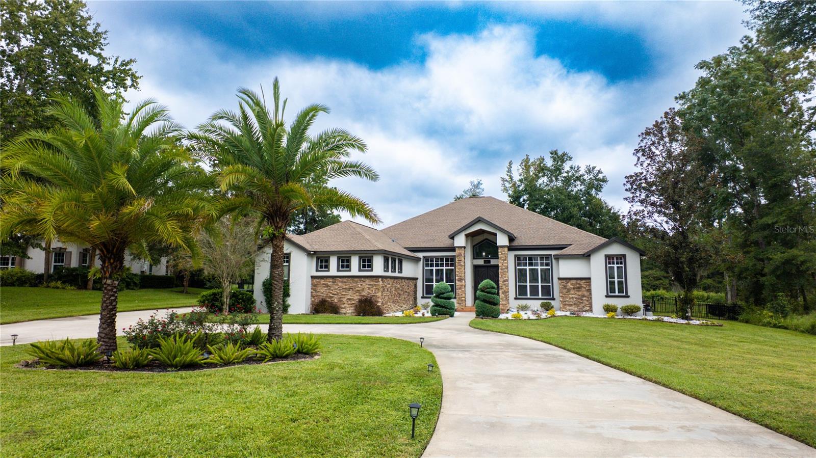 BELLECHASE LAURELS - Residential Lease