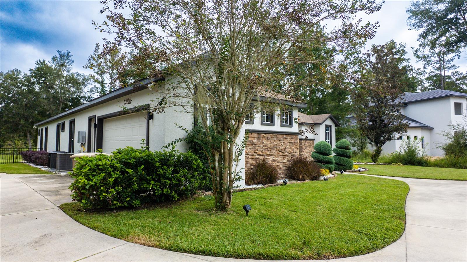 BELLECHASE LAURELS - Residential Lease