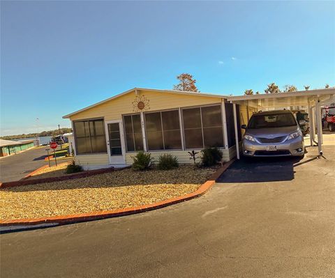 A home in FRUITLAND PARK