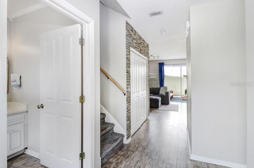 Photo of 9915 New Parke Road, Tampa, FL 33626 (MLS # TB8529066)