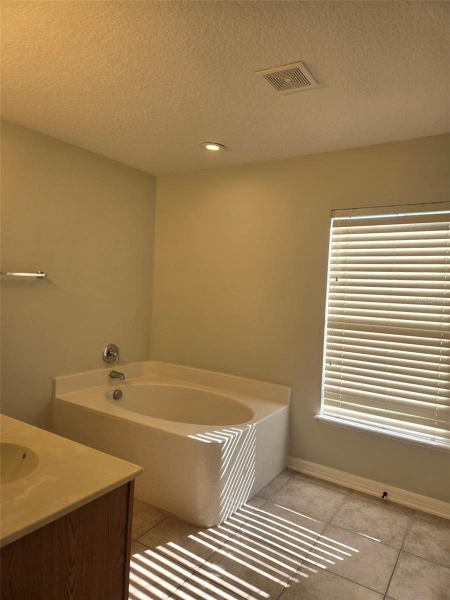 TURNBERRY RESERVE UNIT 1 - Residential