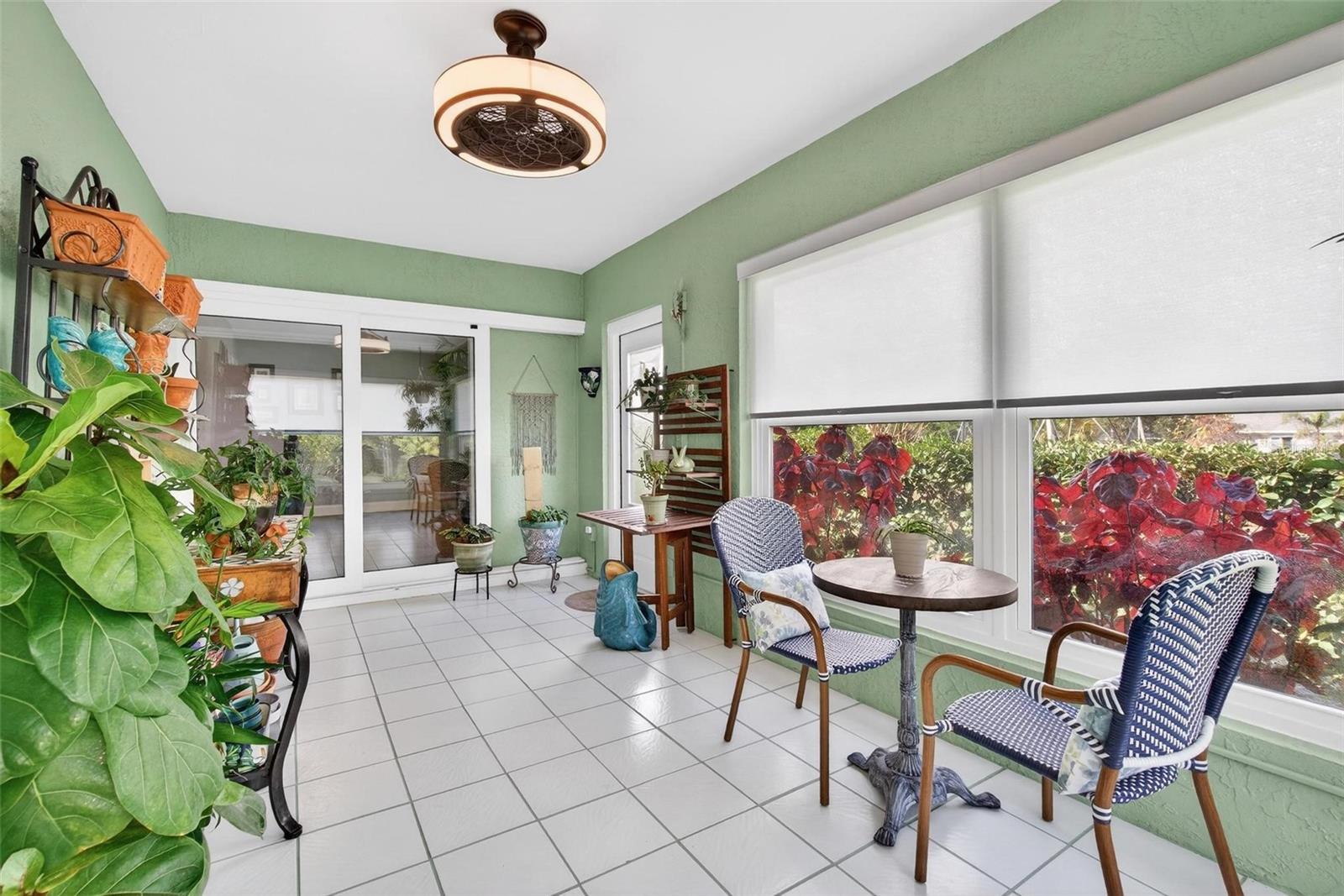 CHATEAUX WOODS CONDO - Residential