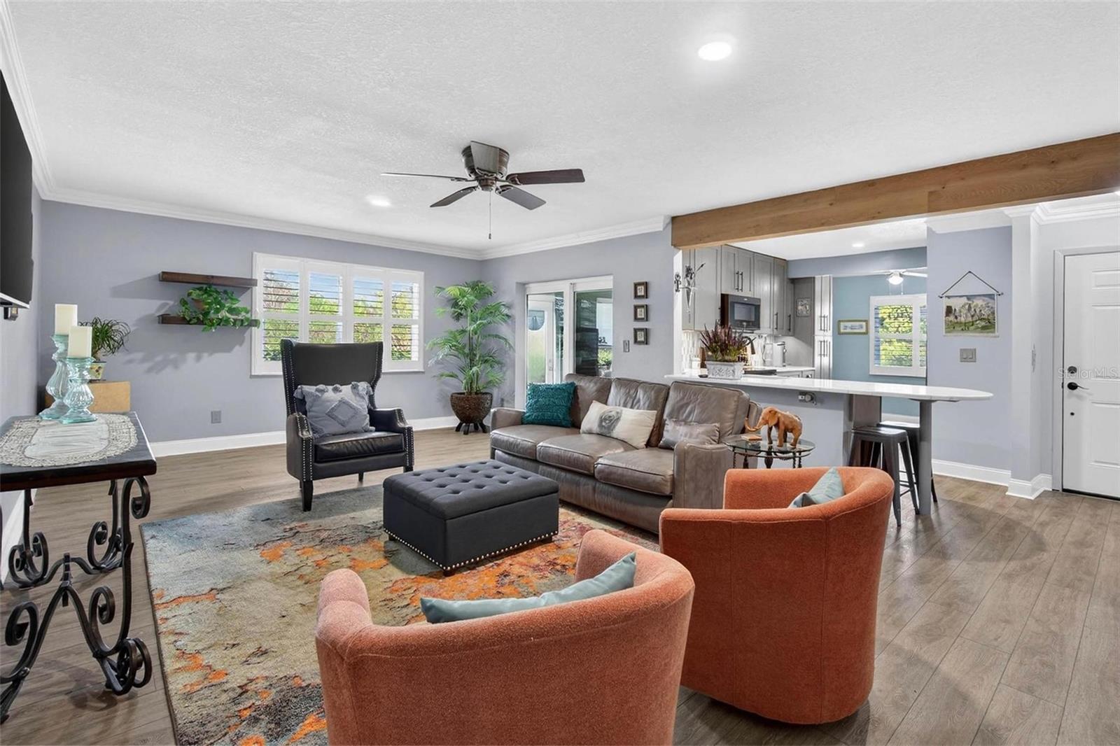 CHATEAUX WOODS CONDO - Residential