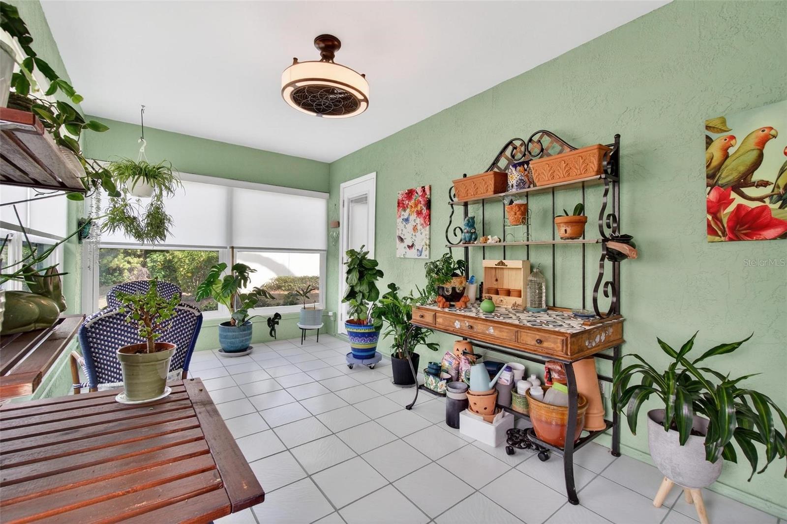 CHATEAUX WOODS CONDO - Residential