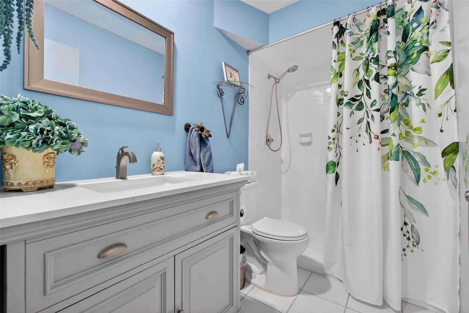 CHATEAUX WOODS CONDO - Residential