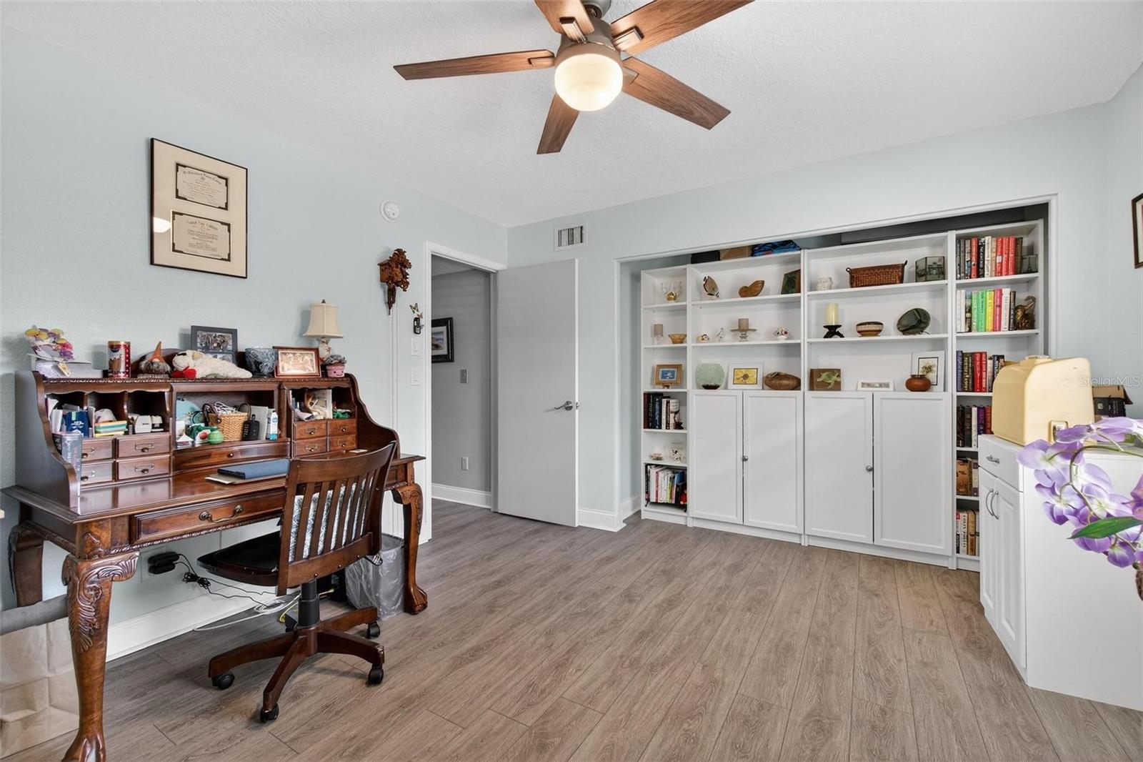 CHATEAUX WOODS CONDO - Residential