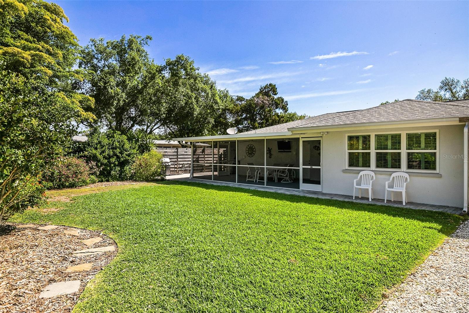SOUTH GATE - Residential