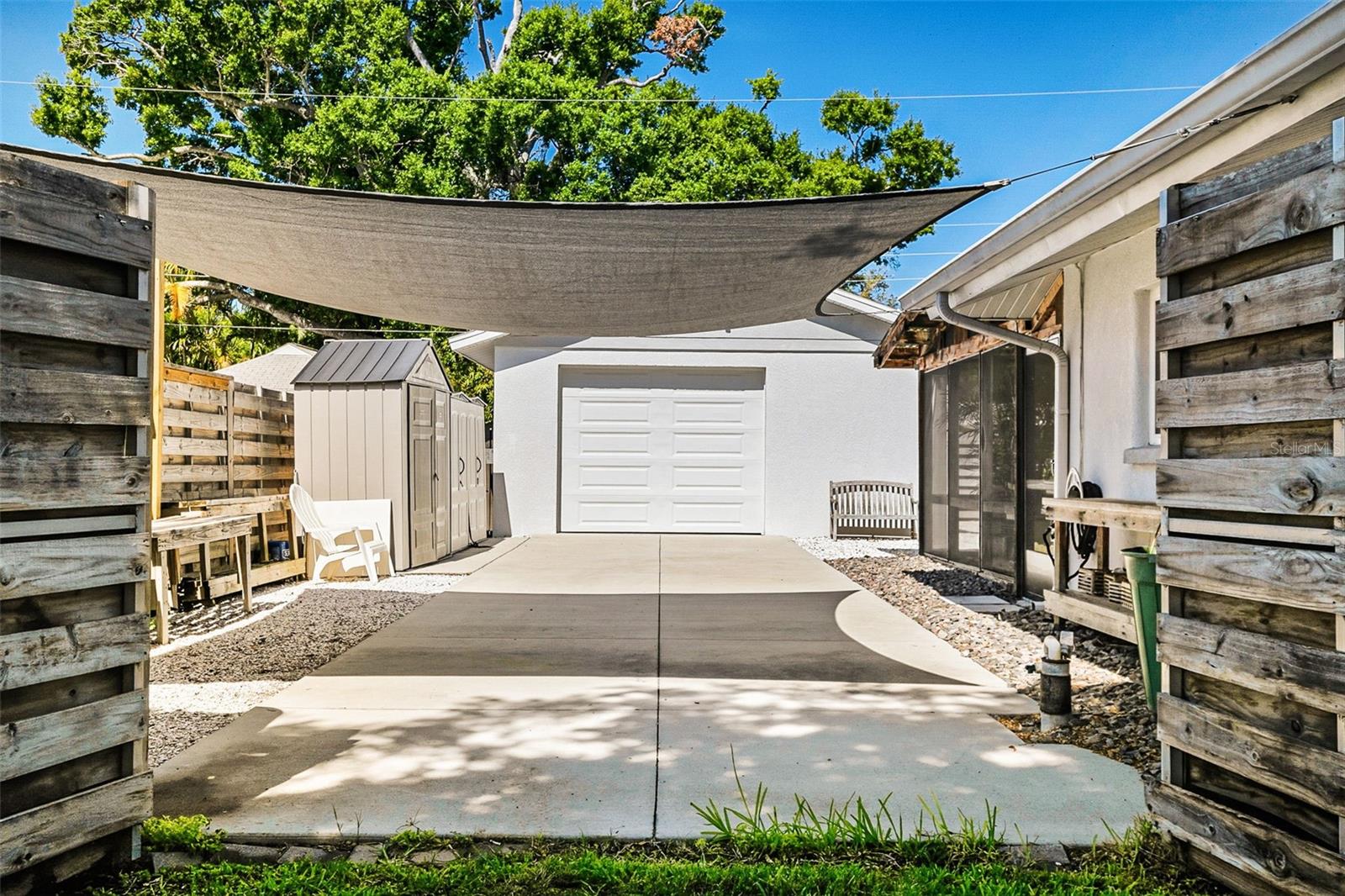 SOUTH GATE - Residential