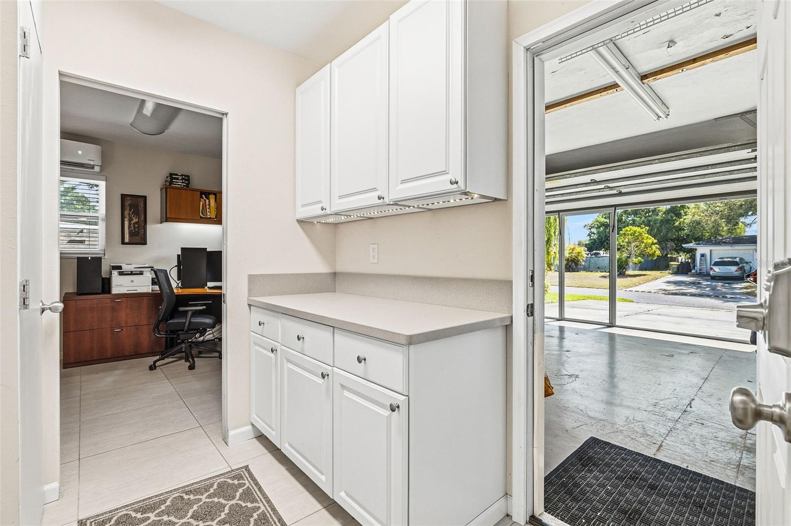 SOUTH GATE - Residential