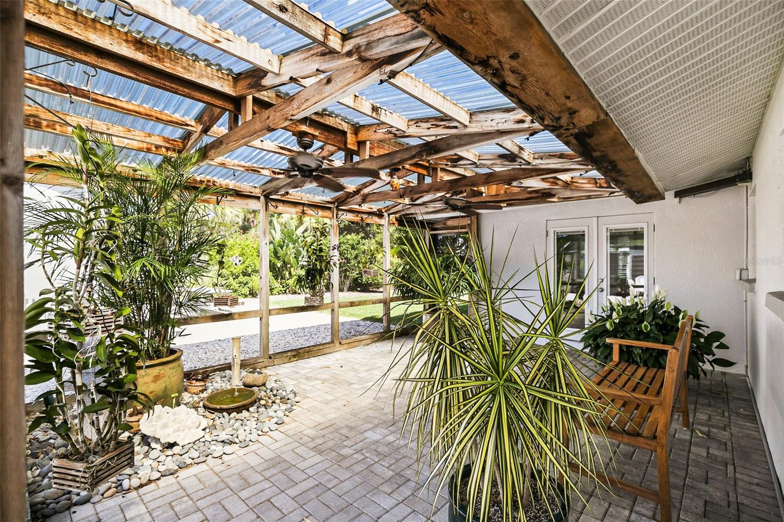 SOUTH GATE - Residential