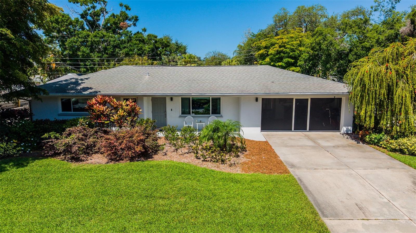 SOUTH GATE - Residential